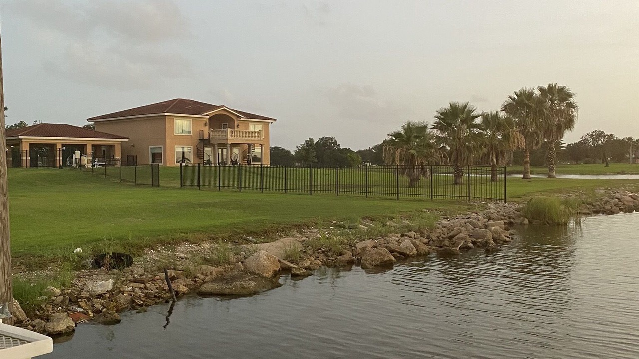 Photo of Outdoor in Hackberry