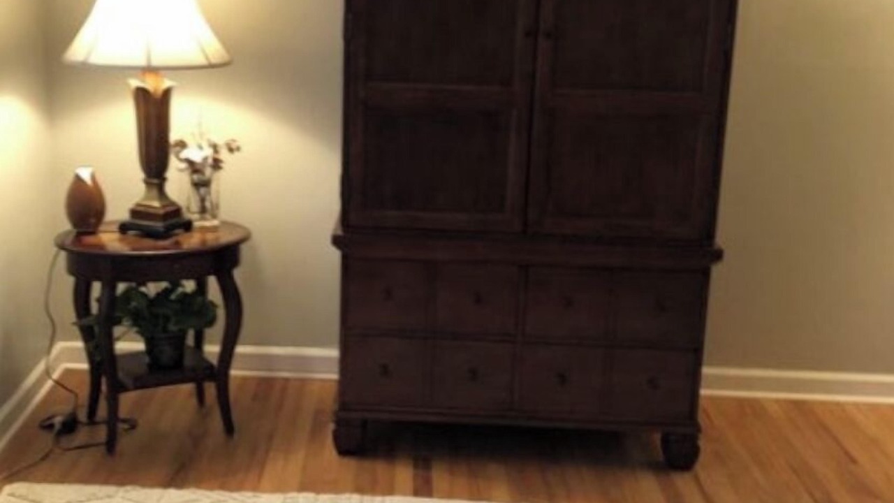 Photo of Bedroom in Crestline Heights