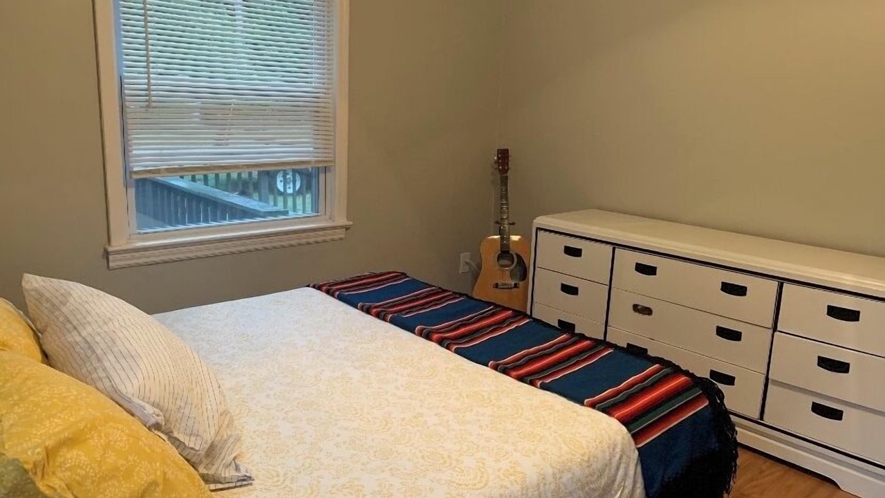 Photo of Bedroom in Crestline Heights