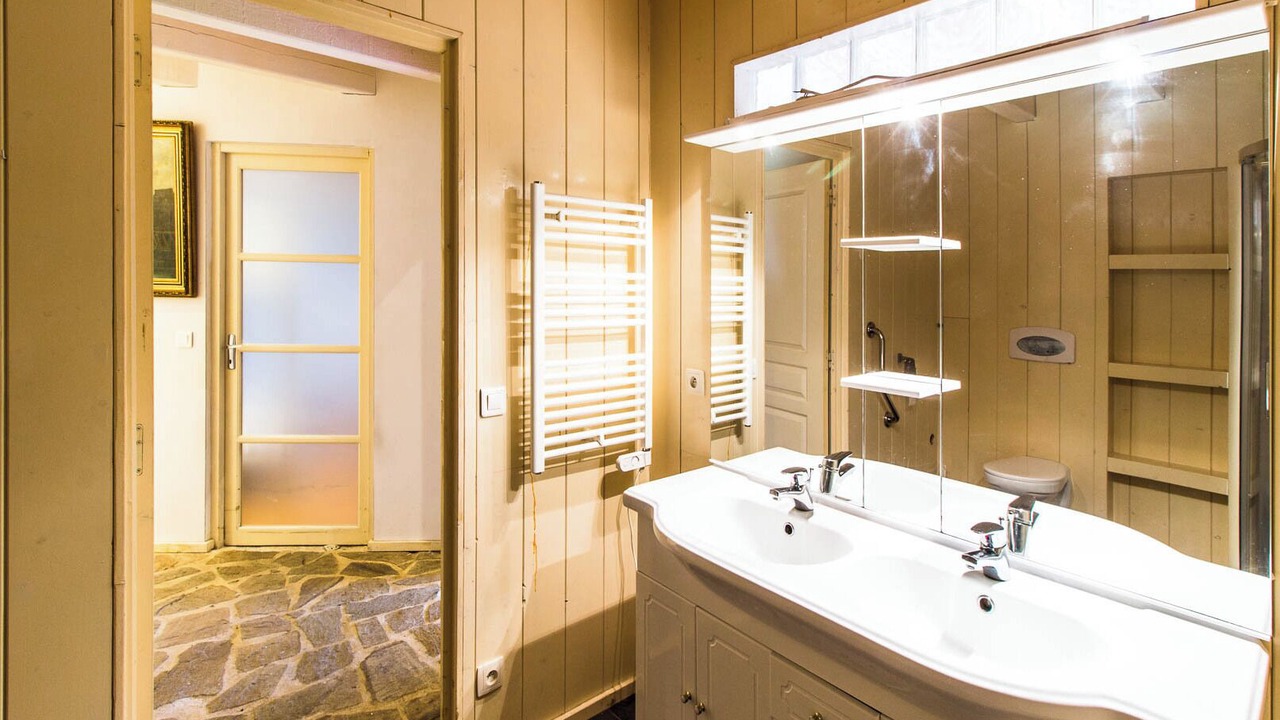 Photo of Bathroom in Hautefage