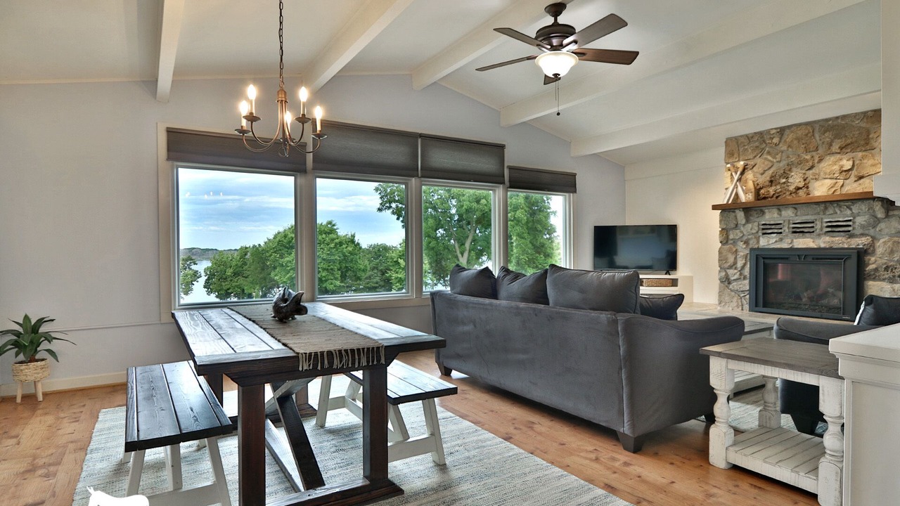 Photo of Livingroom in Milford