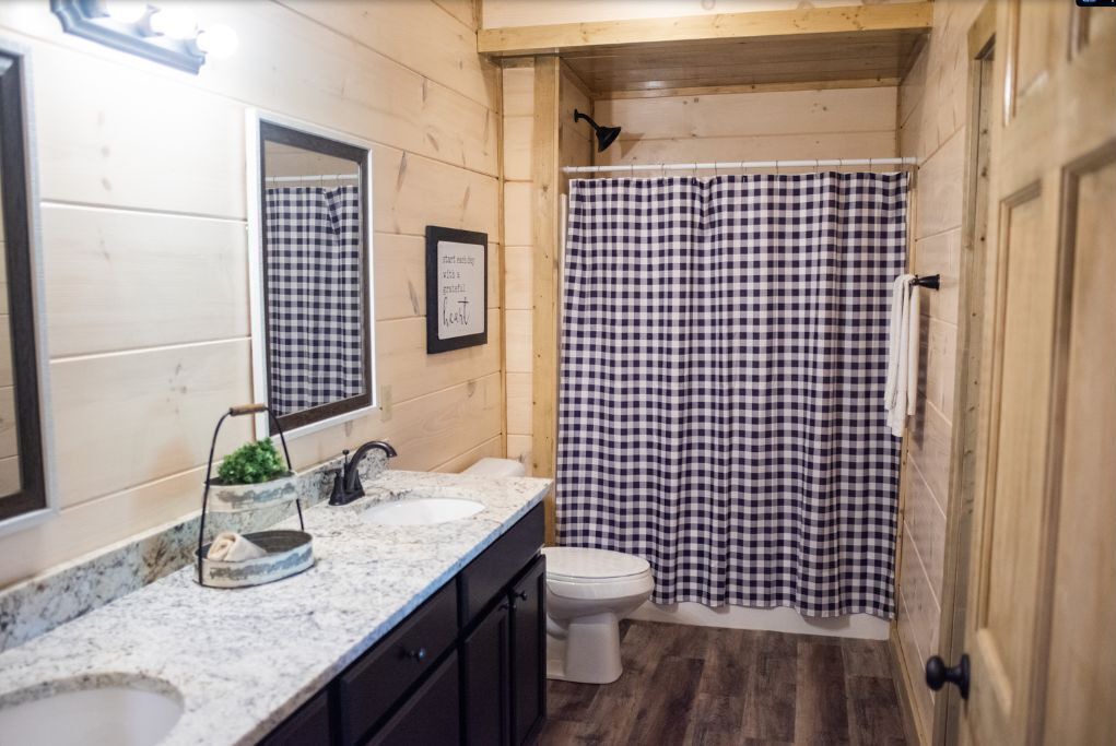 Photo of Bathroom in Pigeon Forge