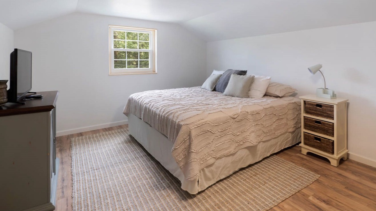 Photo of Bedroom in Lookout Mountain