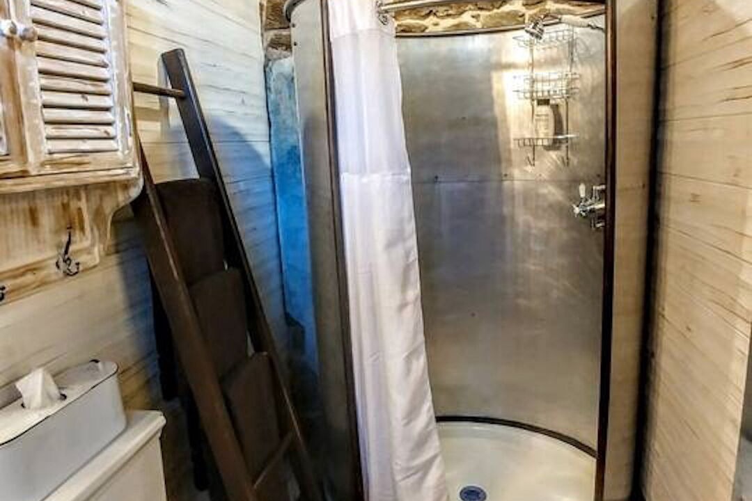 Photo of Bathroom in Lindsborg
