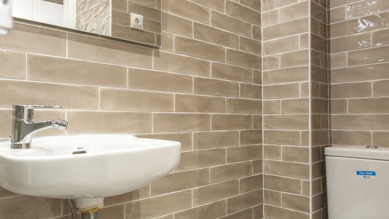Photo of Bathroom in Embajadores