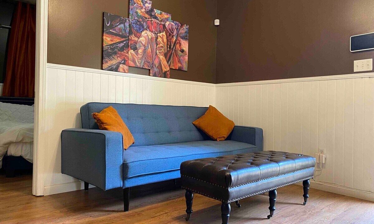 Photo of Livingroom in Alexandria
