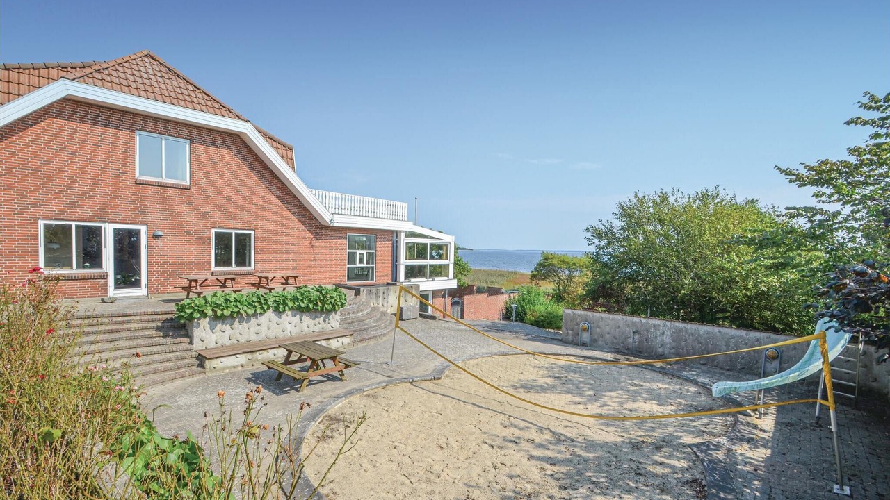 Photo of Outdoor in Fur