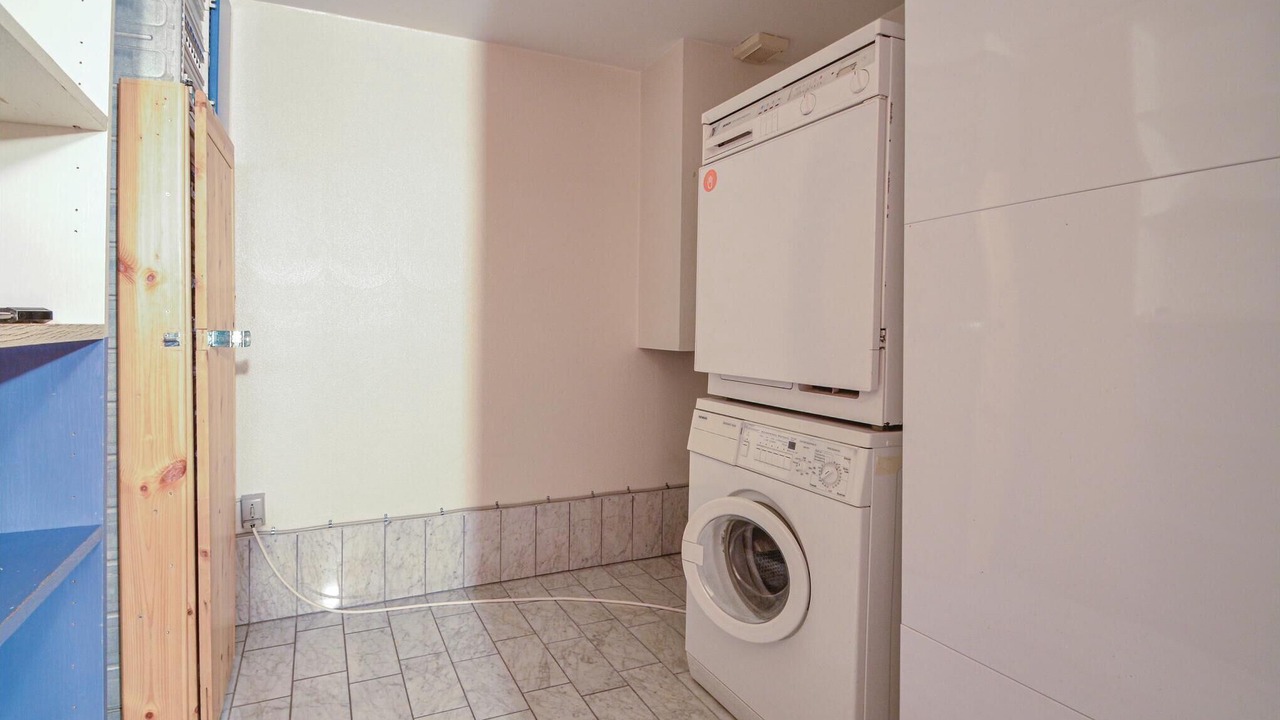 Photo of Bathroom in Fur