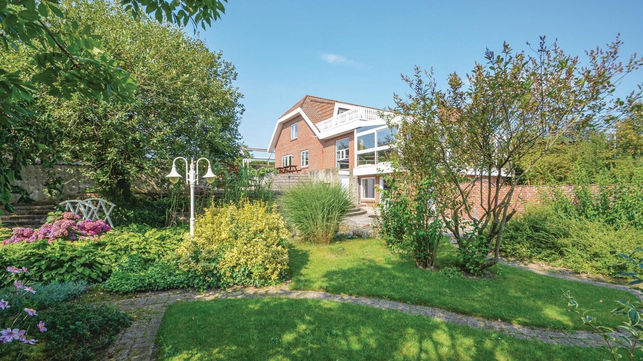 Photo of Outdoor in Fur