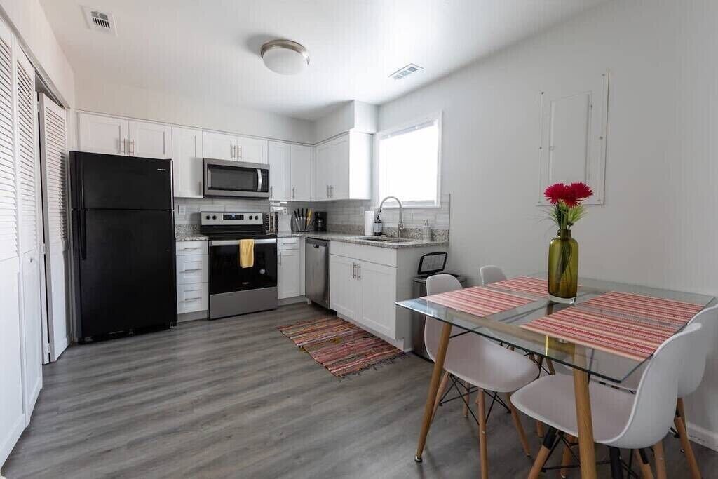 Photo of Kitchen in East Ocean View