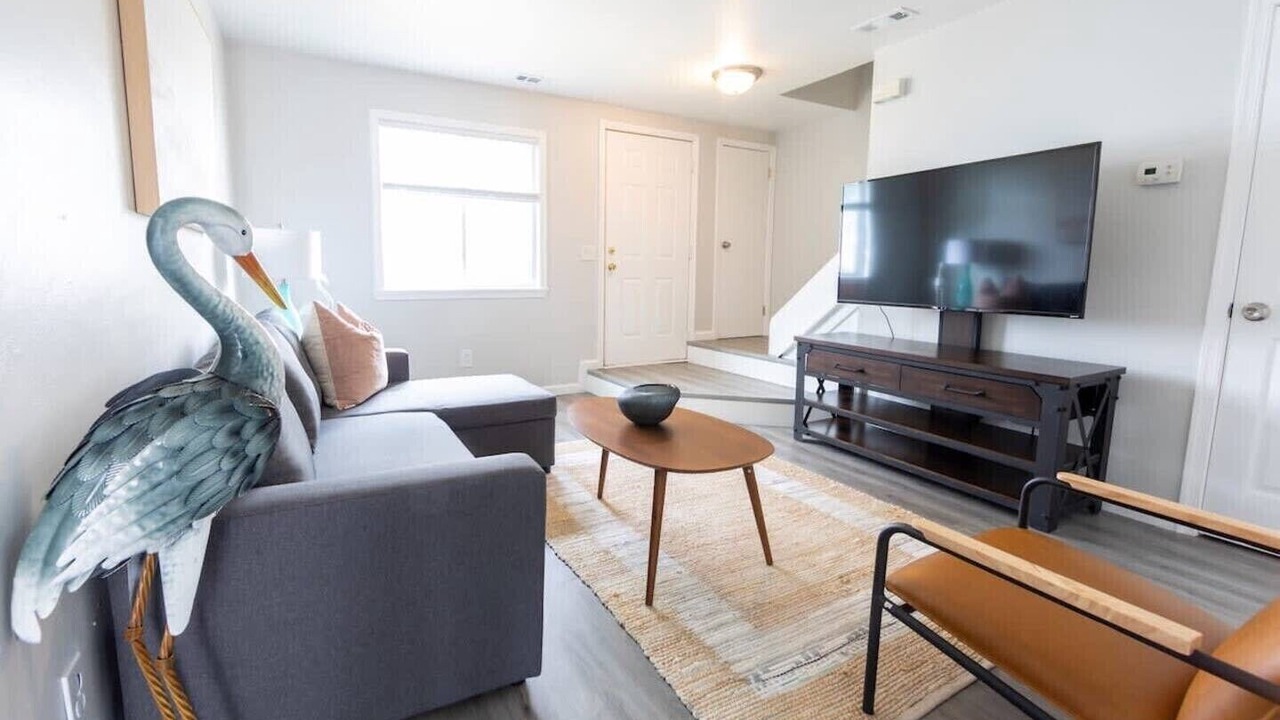 Photo of Livingroom in East Ocean View