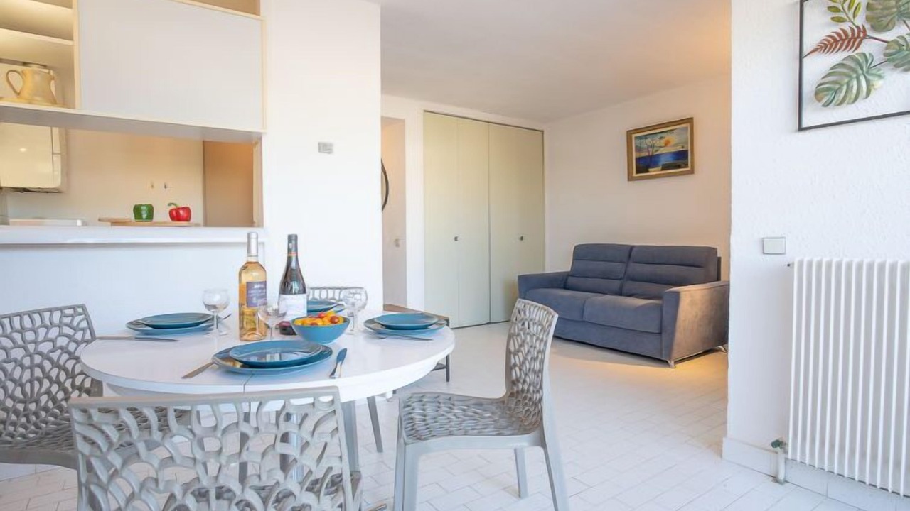 Photo of Bedroom in Le Grau-Du-Roi