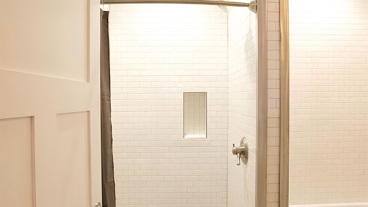 Photo of Bathroom in Lindsborg