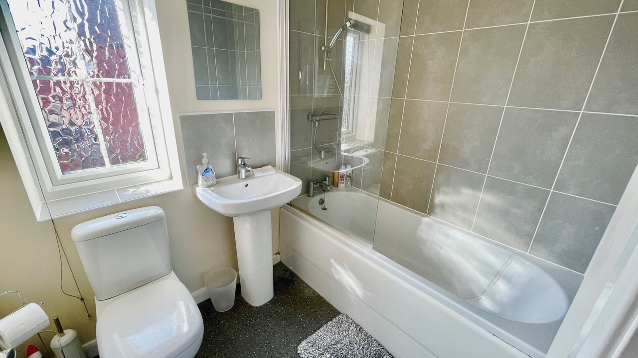 Photo of Bathroom in Ashby-de-la-Zouch