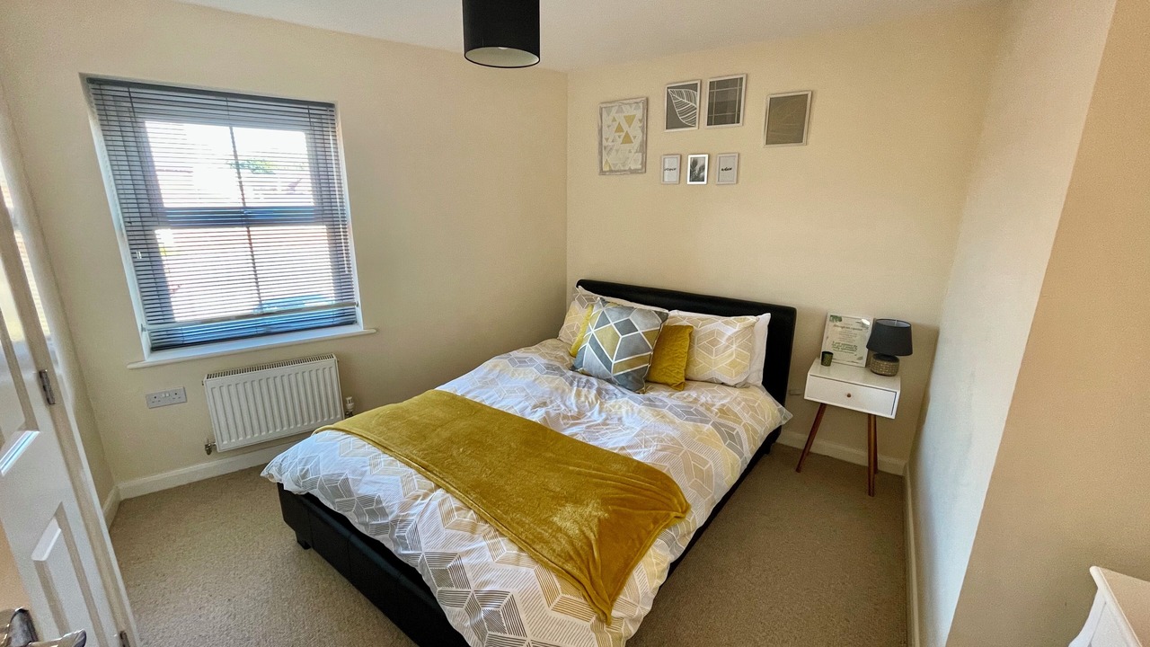 Photo of Bedroom in Ashby-de-la-Zouch
