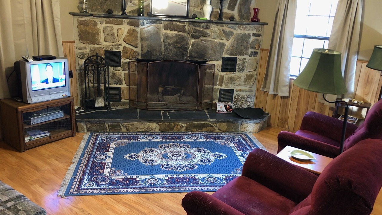 Photo of Livingroom in Board Camp