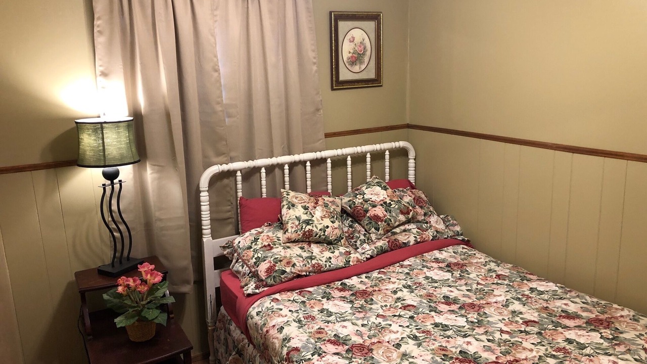 Photo of Bedroom in Board Camp