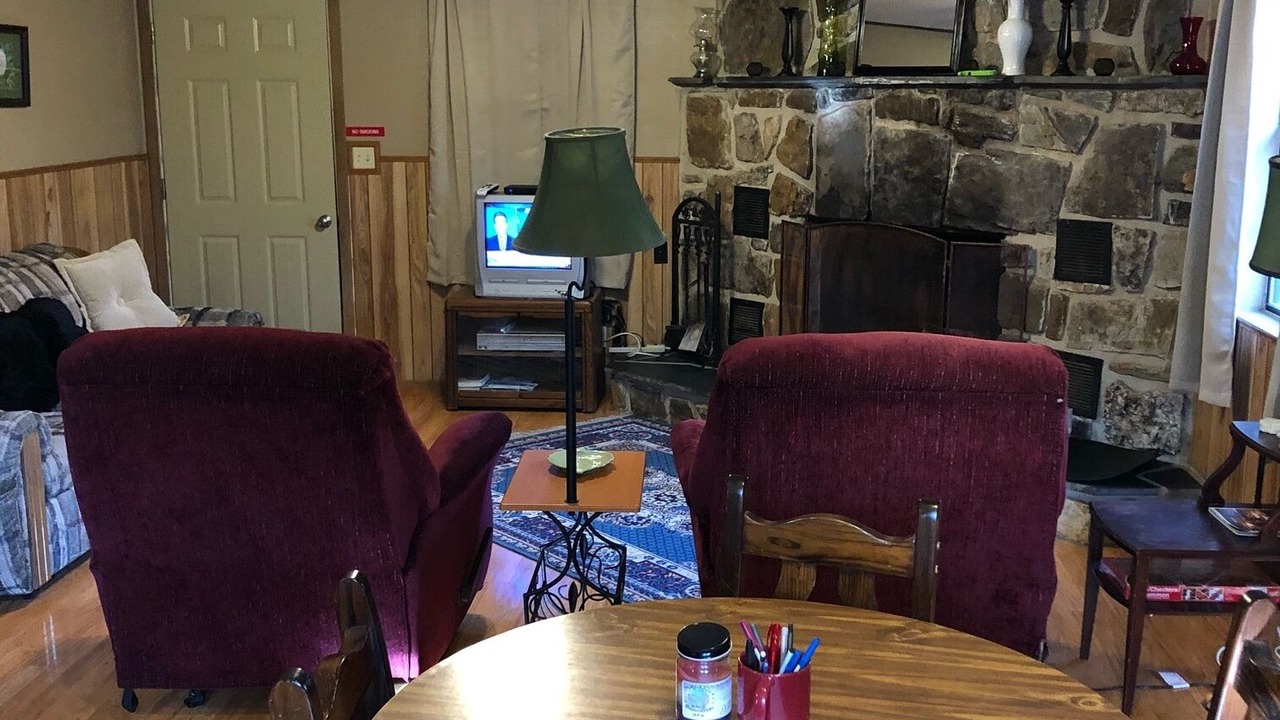 Photo of Livingroom in Board Camp
