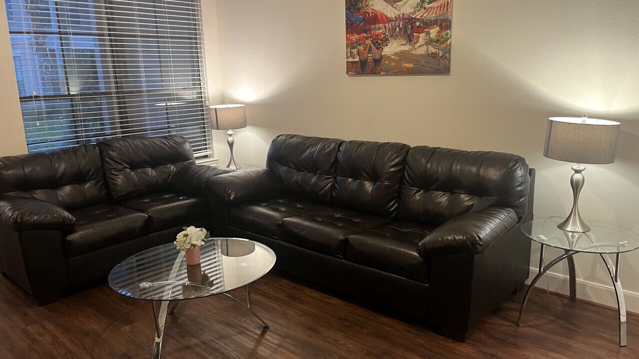 Photo of Livingroom in Nassau Bay
