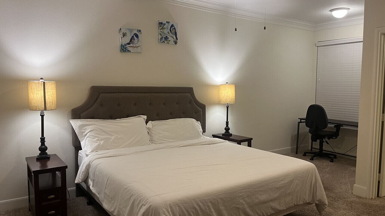 Photo of Bedroom in Nassau Bay