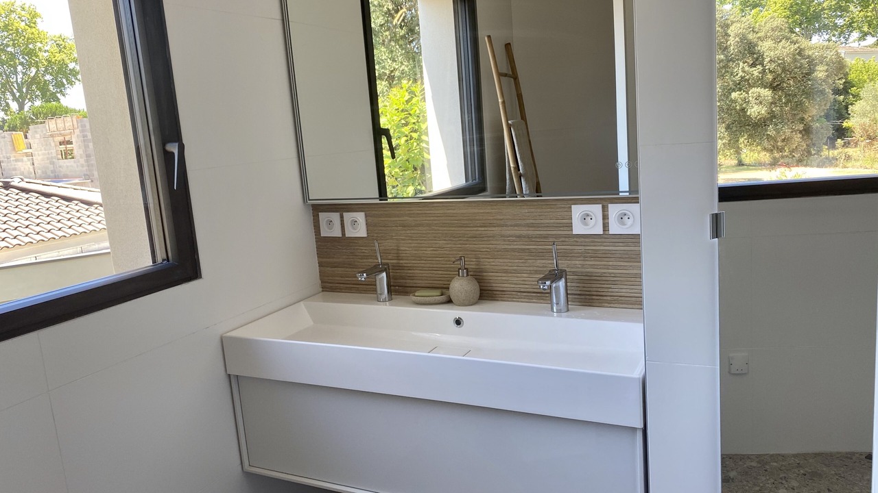 Photo of Bathroom in Saint-Jean-de-Vedas