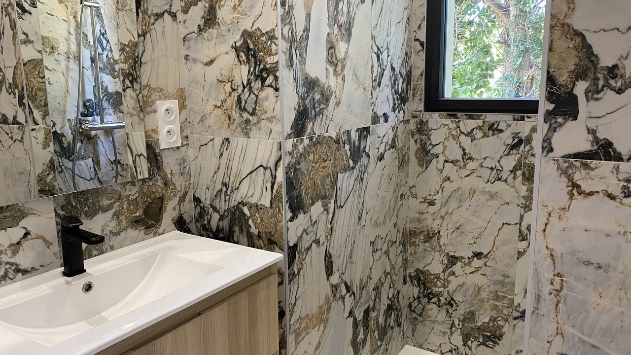 Photo of Bathroom in Saint-Jean-de-Vedas