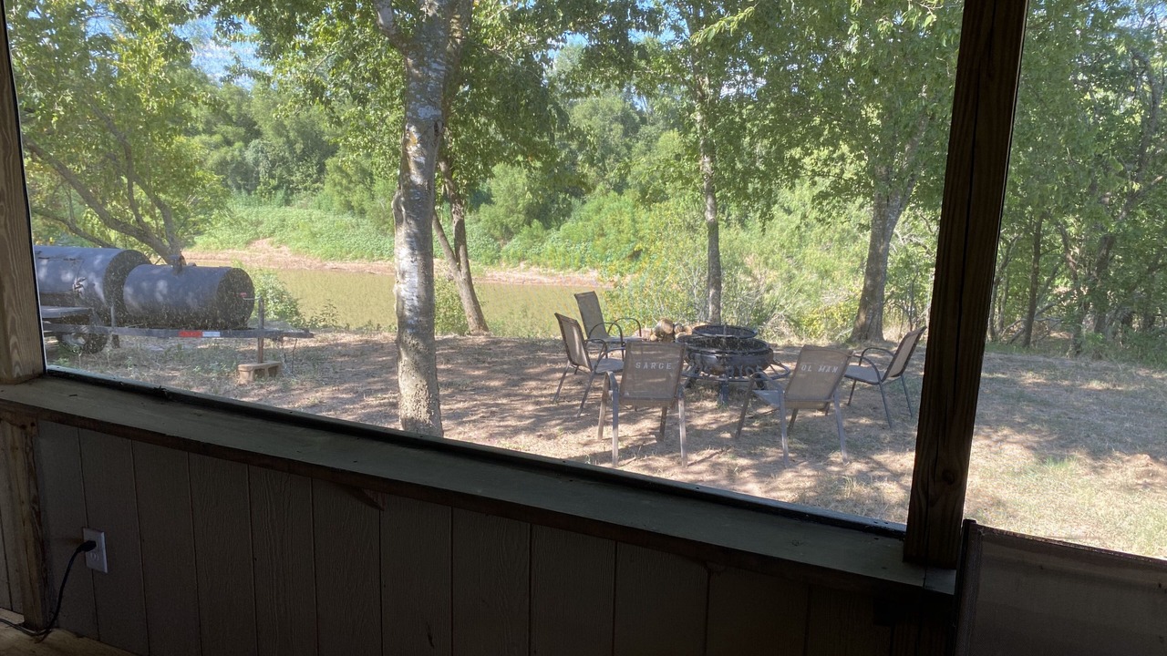 Photo of Outdoor in Cameron