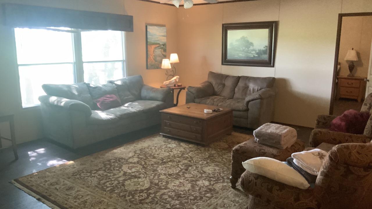 Photo of Livingroom in Cameron