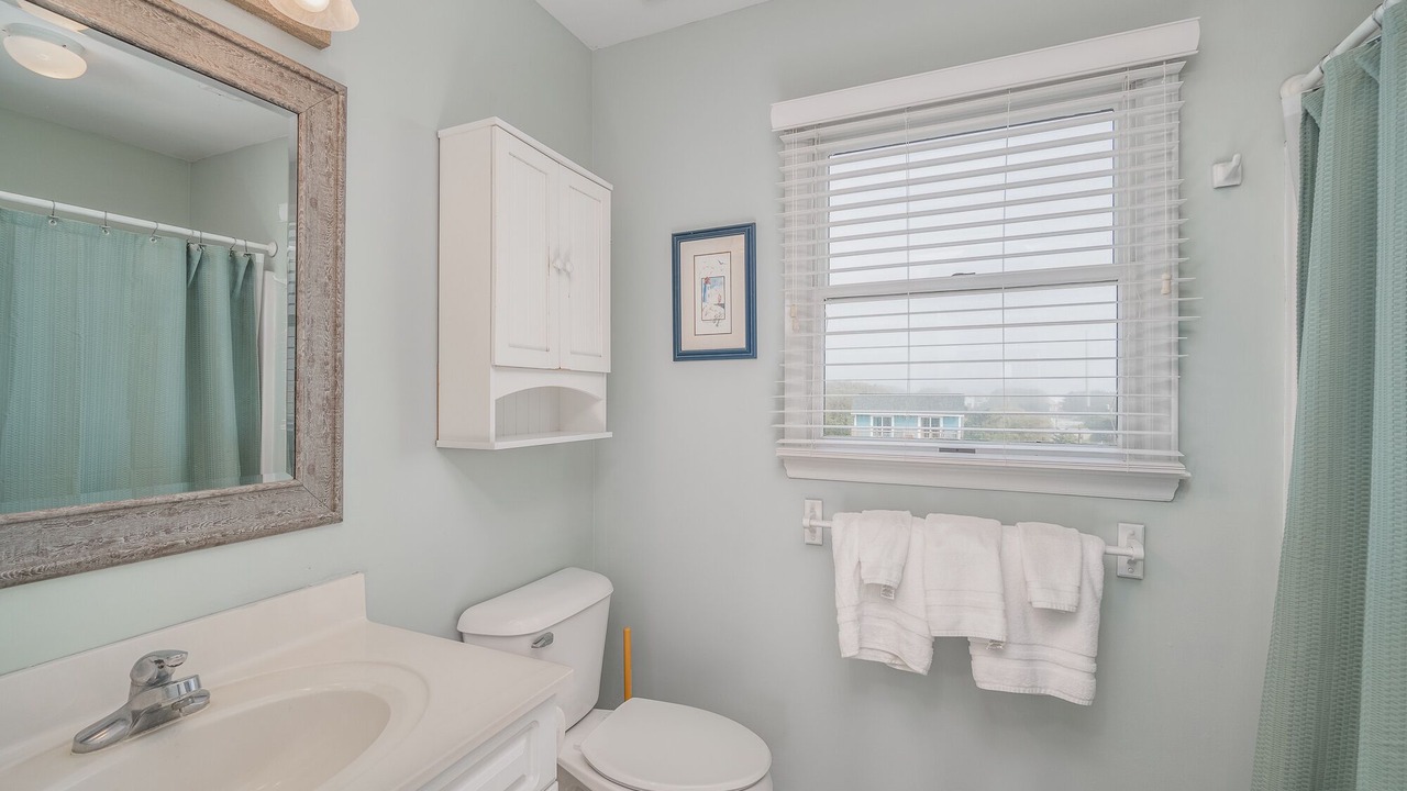 Photo of Bathroom in Emerald Isle