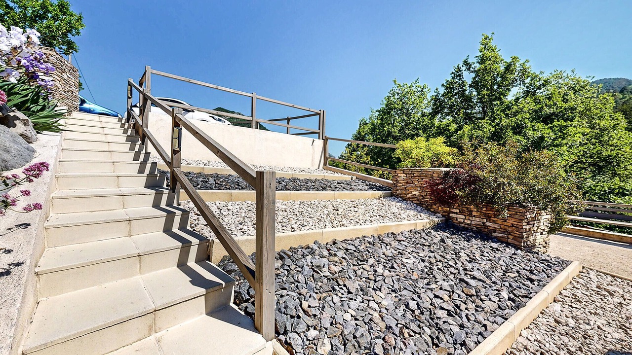 Photo of Others in Espenel