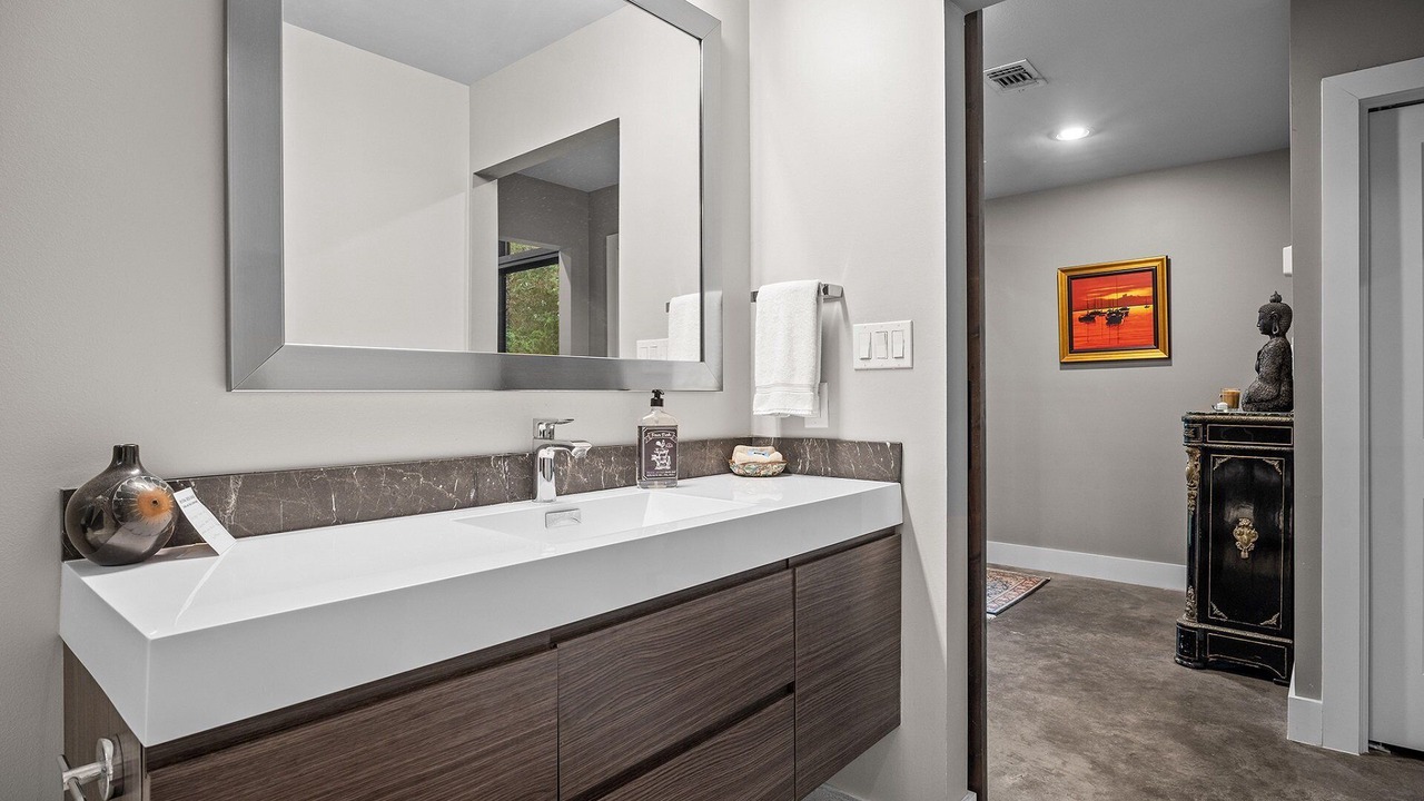 Photo of Bathroom in Washington