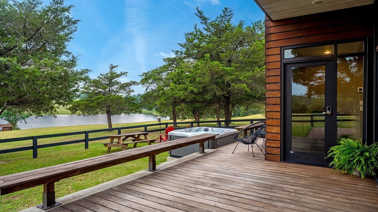 Photo of Patio Balcony in Washington