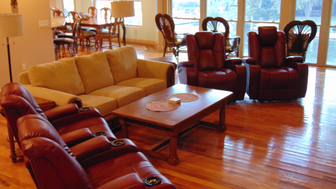 Photo of Livingroom in Weeki Wachee Gardens