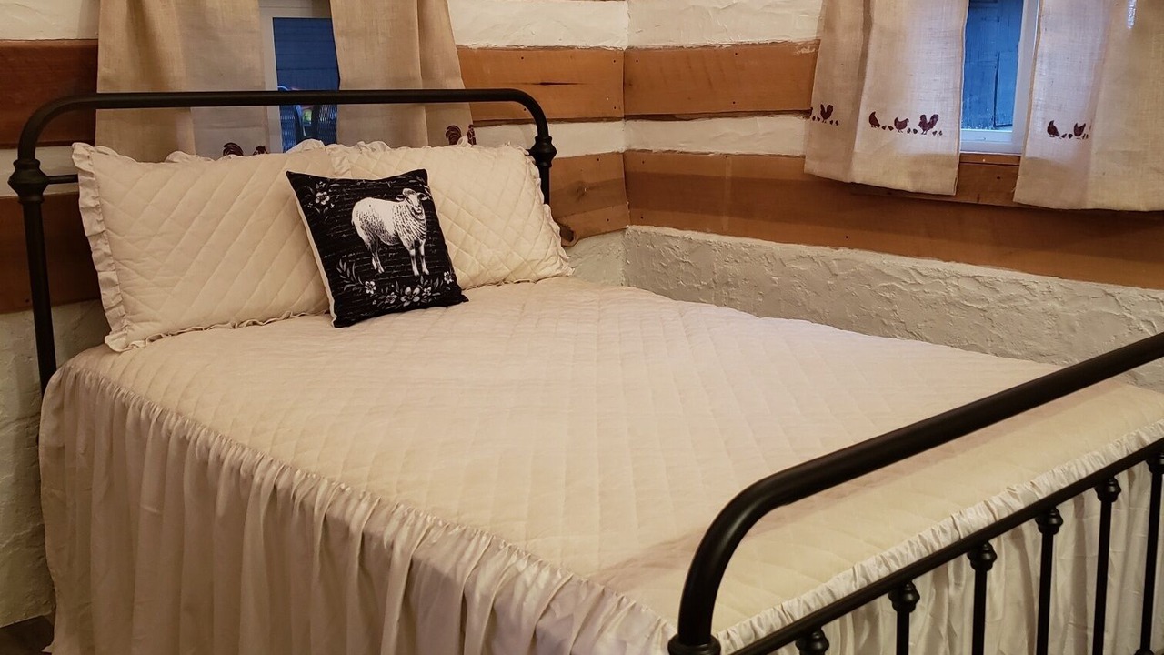 Photo of Bedroom in Bainbridge