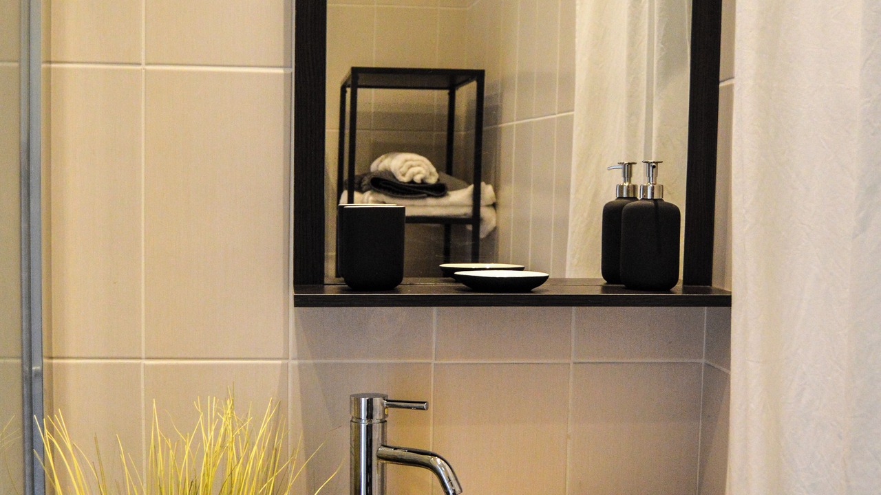 Photo of Bathroom in Saint-Herblain