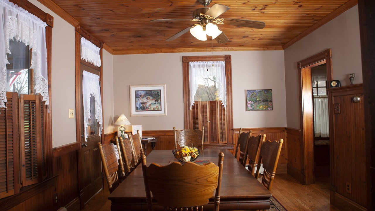 Photo of Livingroom in Slippery Rock