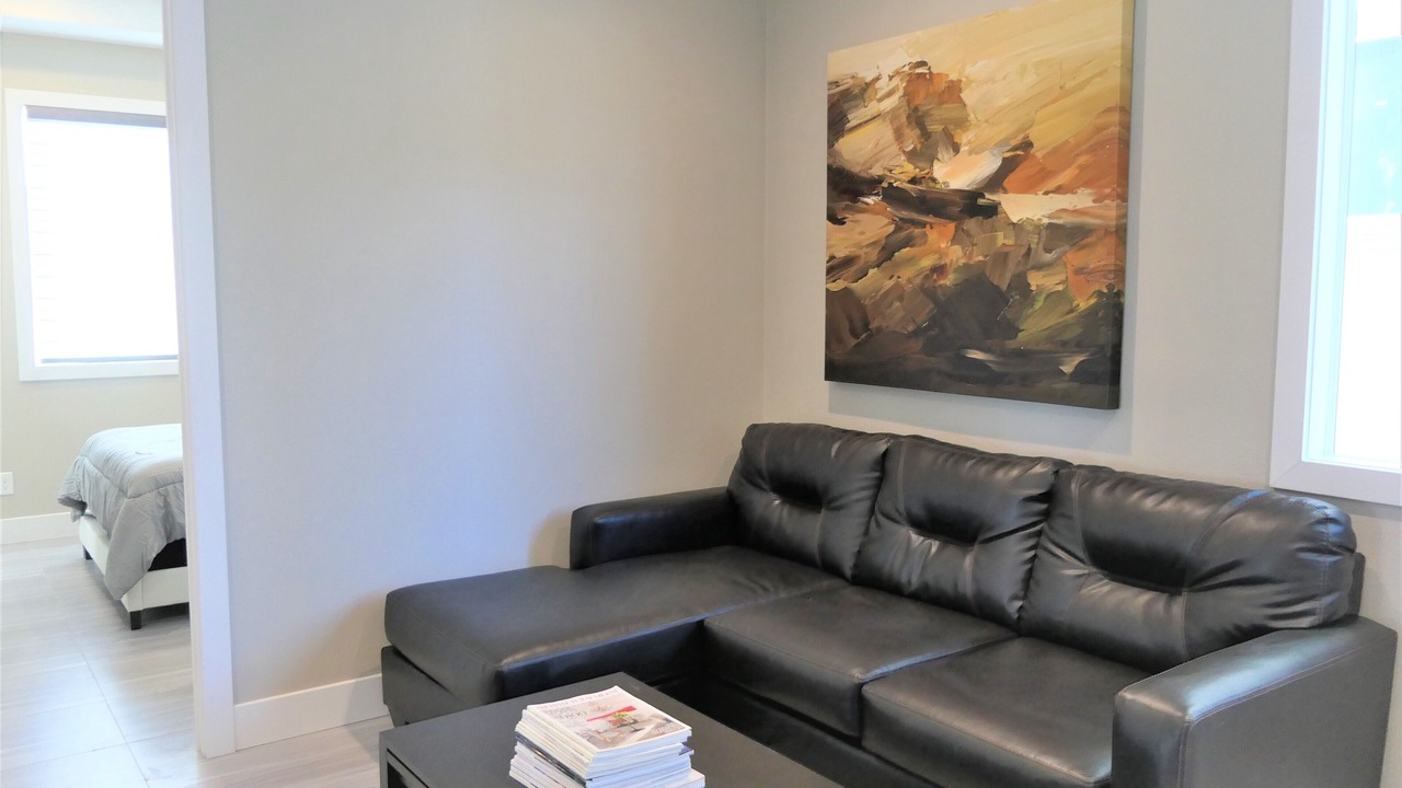 Photo of Livingroom in Midway City