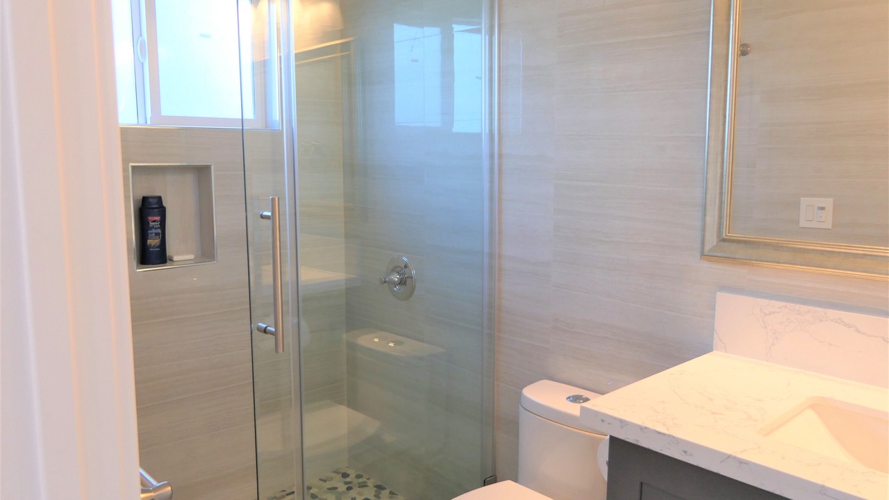 Photo of Bathroom in Midway City