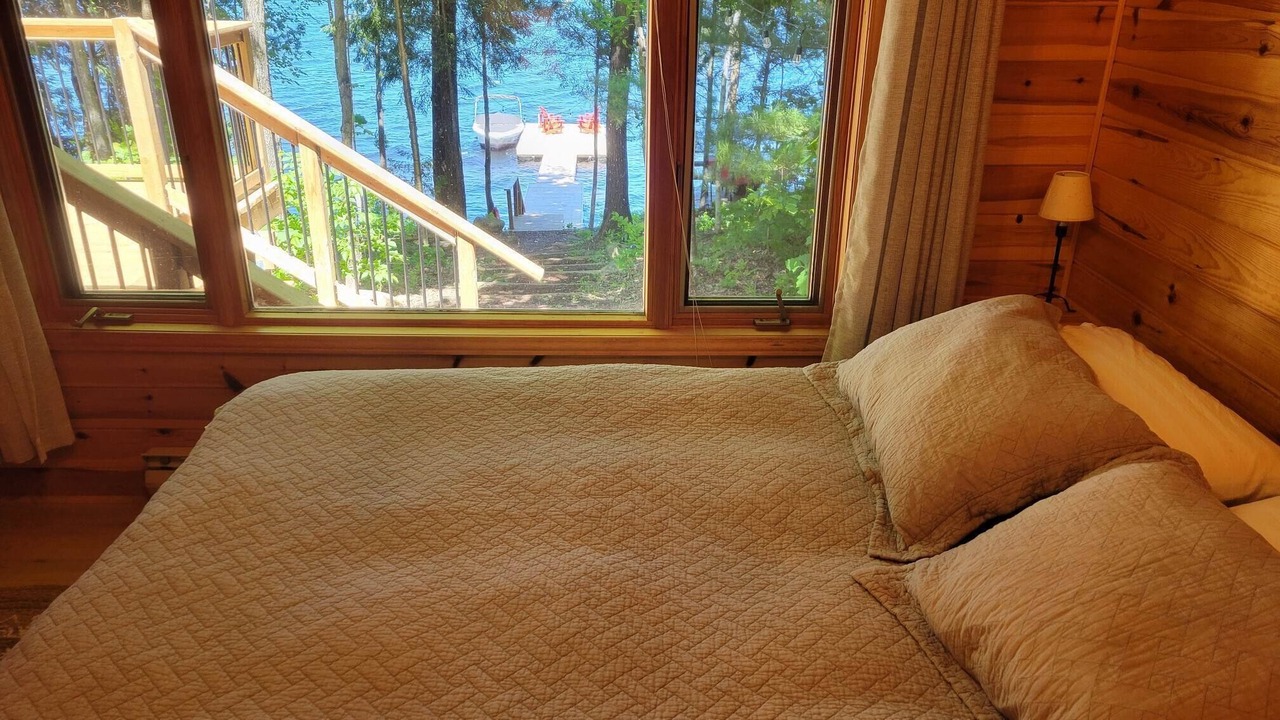 Photo of Bedroom in Dysart et al