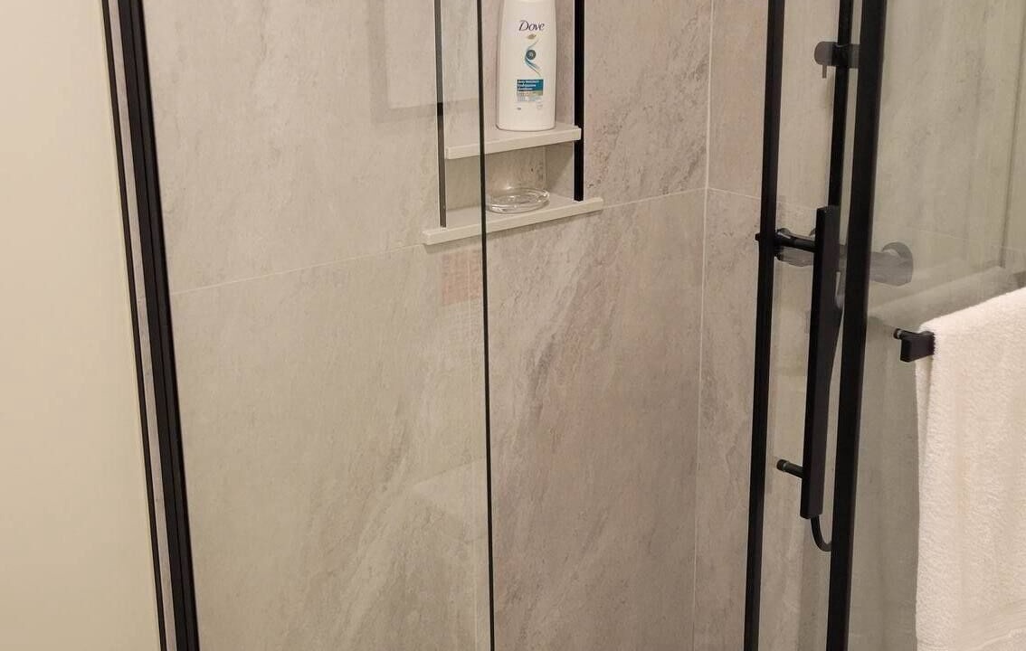 Photo of Bathroom in Dysart et al