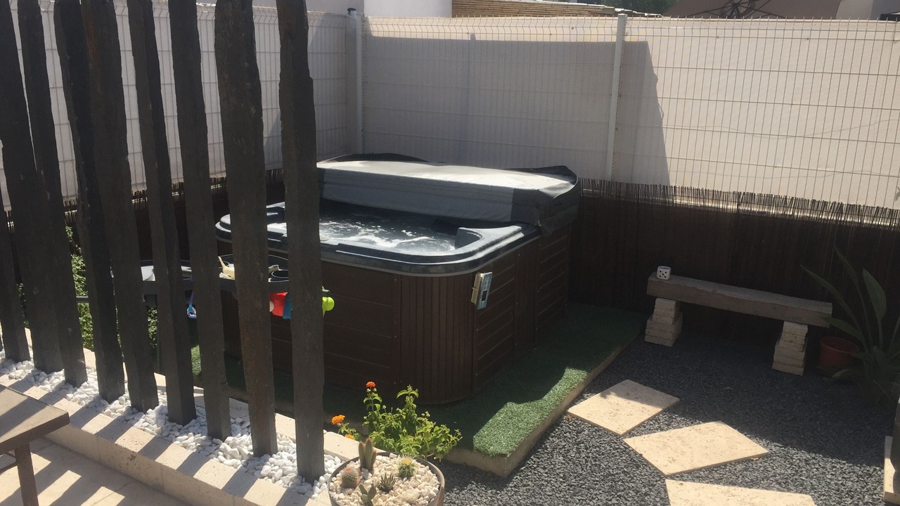 Photo of Outdoor in Saint-Laurent-d'Aigouze