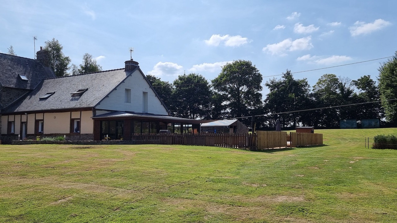 Photo of Outdoor in Saint-Ovin