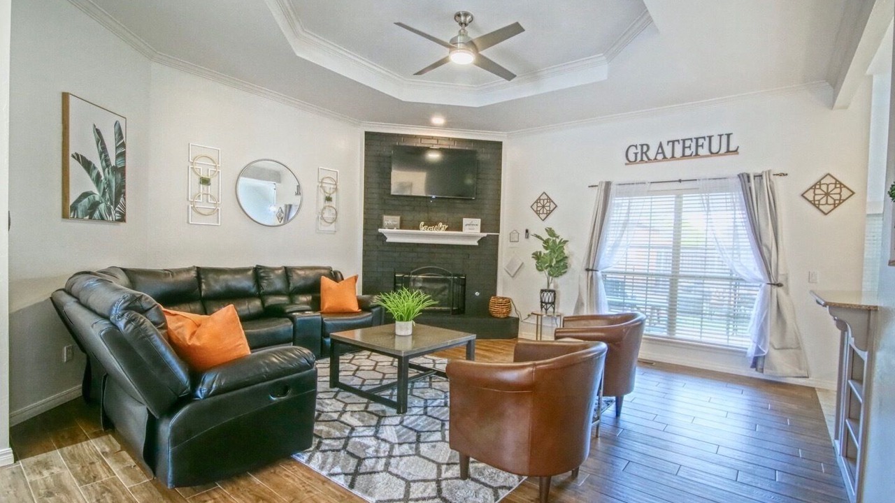 Photo of Livingroom in Oklahoma City