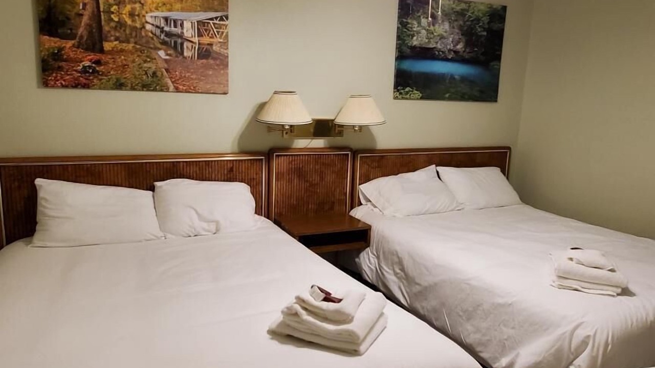 Photo of Bedroom in Climax Springs