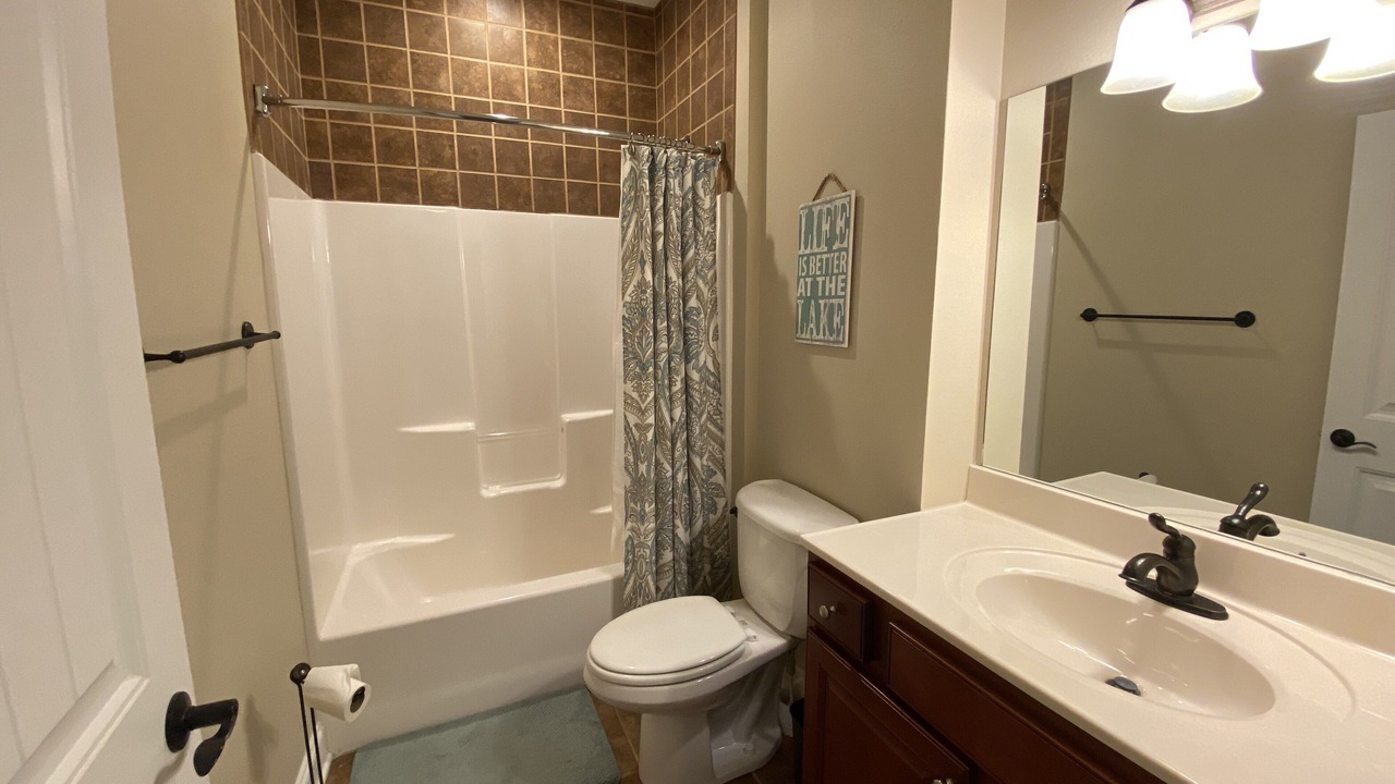Photo of Bathroom in Andersonville