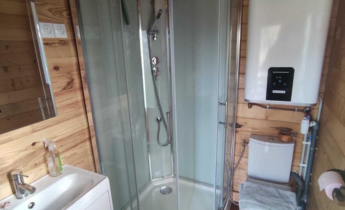 Photo of Bathroom in Saint-Ouen-de-Mimbre