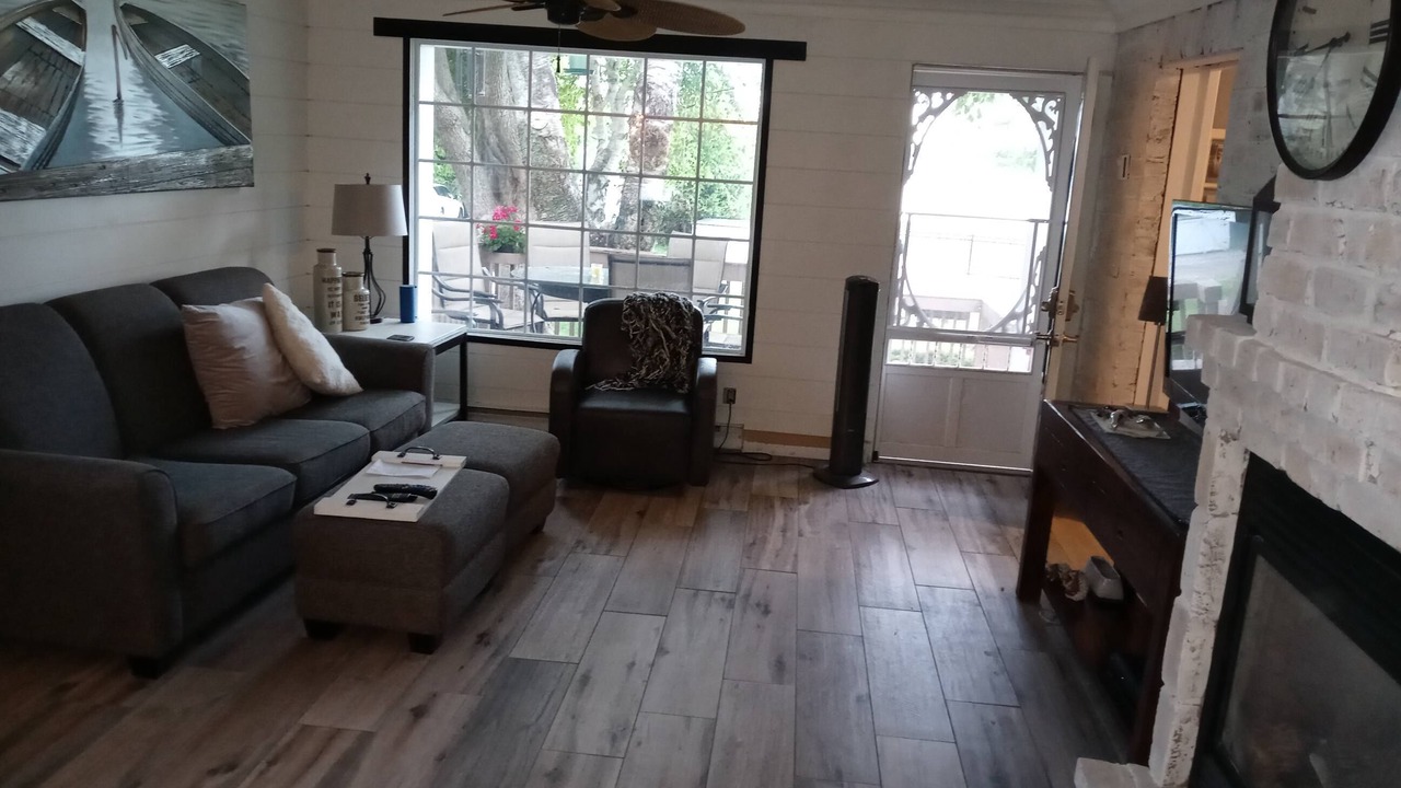 Photo of Livingroom in Ramara