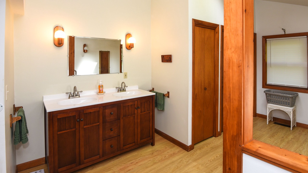 Photo of Bathroom in Winthrop