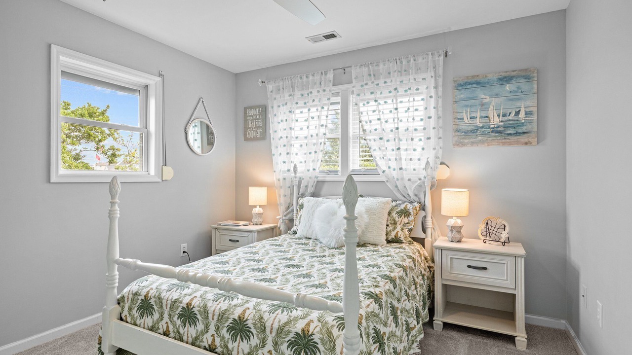 Photo of Bedroom in Atlantic Beach