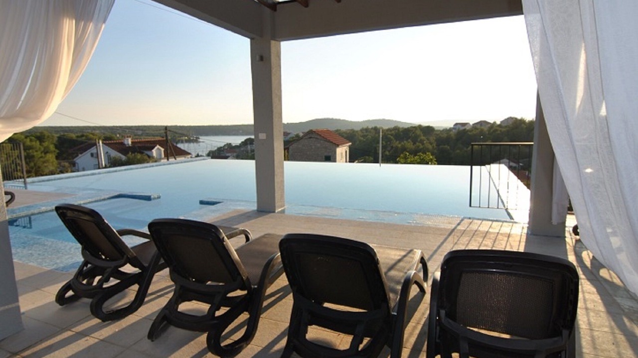 Photo of Outdoor in Cove Makarac (Milna)
